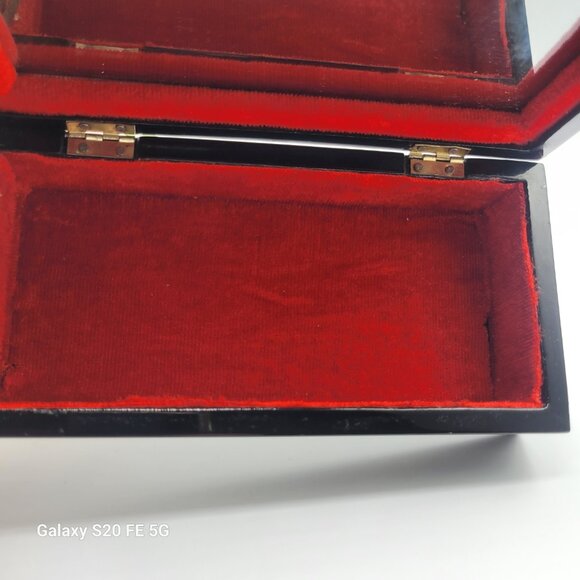 Vintage Asian Lacquer Black Trinket Box Hinged Women Walking Hand Painted - Picture 8 of 11